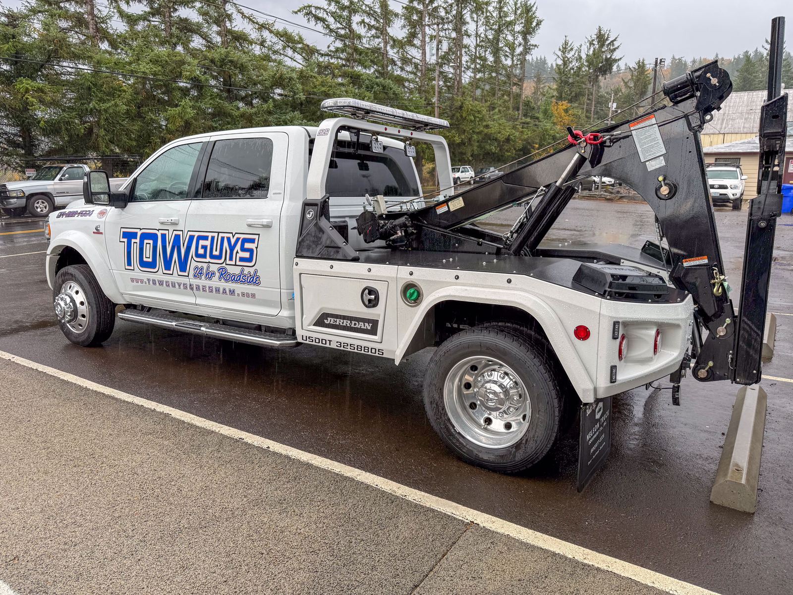 Tow Guys wrecker ready for roadside assistance and winch-outs